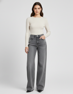 Aitana™ | VAQUEROS GRISES CON CORTE BOOTCUT ELEGANCIA CASUAL